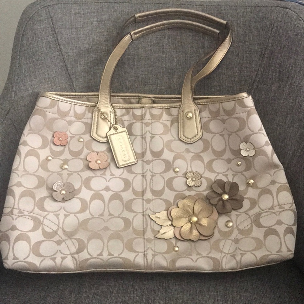 Coach gold monogram bag, excellent condition